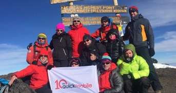 Manageri de top în ascensiune la 5.895 de metri pe Kilimanjaro pentru o cauza nobila