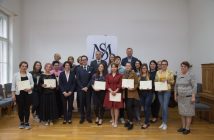 Fundația Michael Schmidt a acordat burse, pentru al șaselea an consecutiv, studenților care se pregătesc să devină cadre didactice la clasele cu predare în limba germană