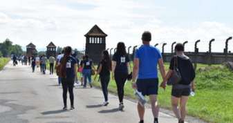 2 august: Holocaustul romilor, comemorat la Auschwitz